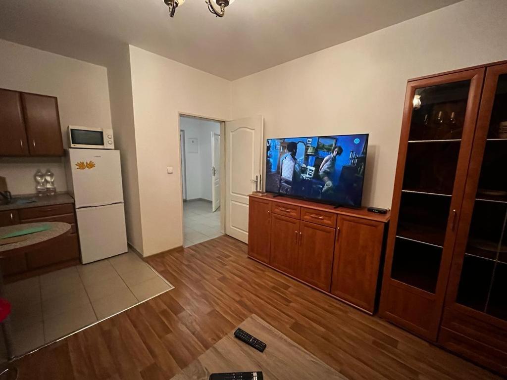Monfas Apartment Garden City Praha Bagian luar foto