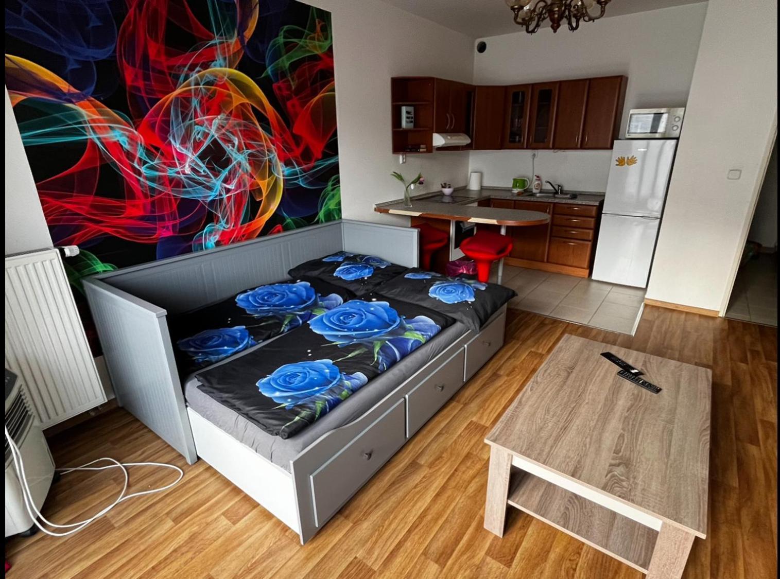 Monfas Apartment Garden City Praha Bagian luar foto